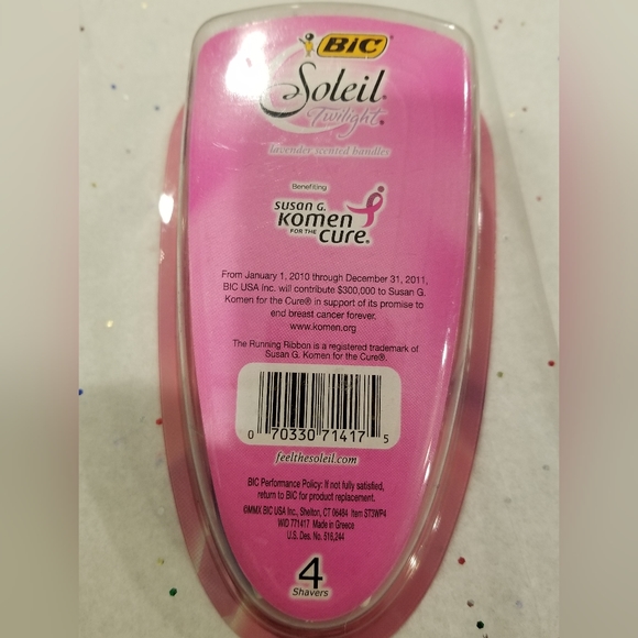 4-pack Bic Soleil Twilight disposable shavers with lavender scented handles. NIB - Picture 2 of 2